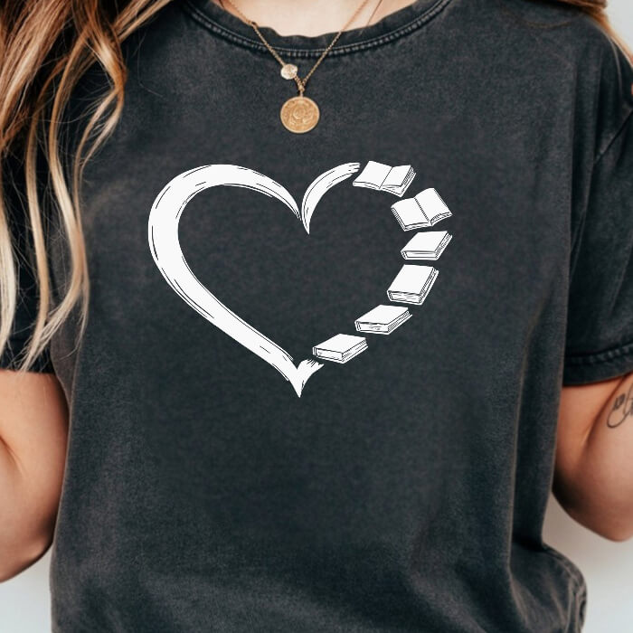 Bookish Heart Line Art T-Shirt | Comfort Colors